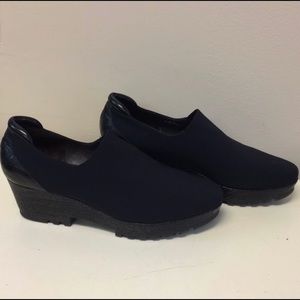 Donald Pliner like new shoes